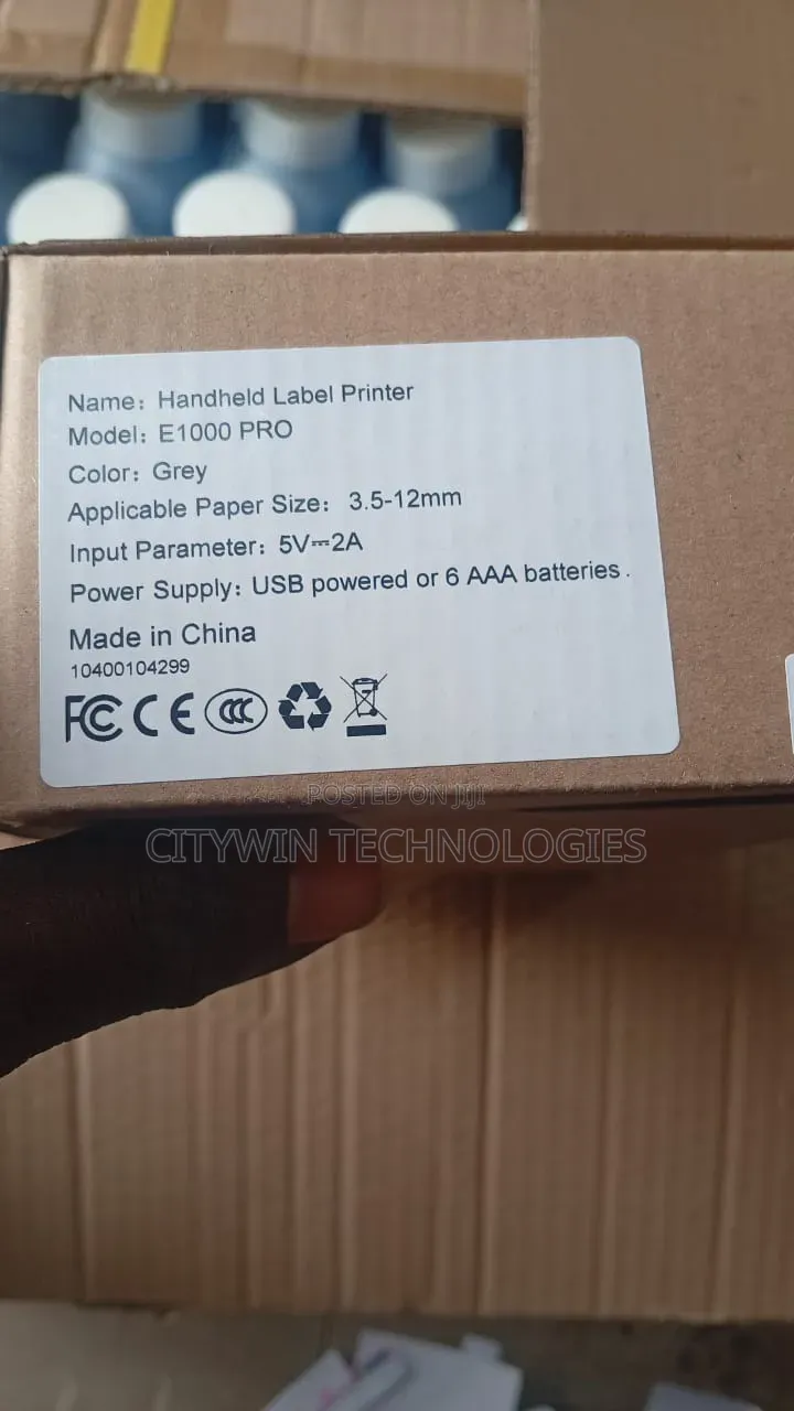 E1000 PRO. Hand Held Label Printer