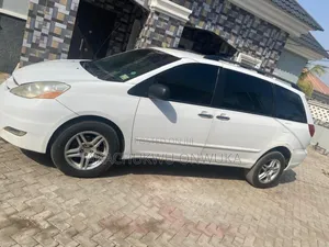 Toyota Sienna 2007 White