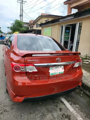 Toyota Corolla 2013 Red