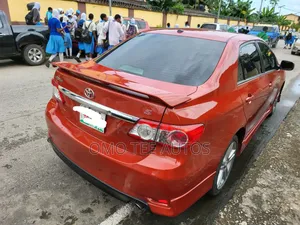 Toyota Corolla 2013 Red