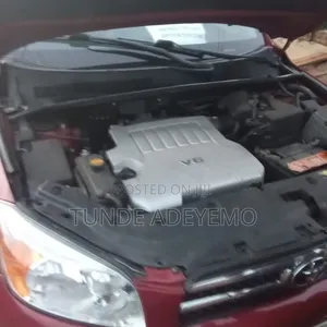 Toyota RAV4 2008 Red