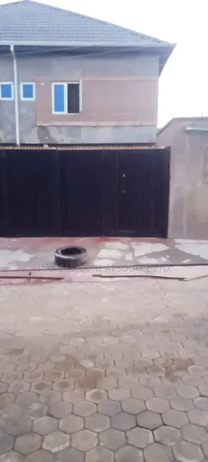 3bdrm Block of Flats in Berger for rent