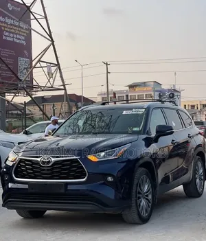 Toyota Highlander 2021 Blue
