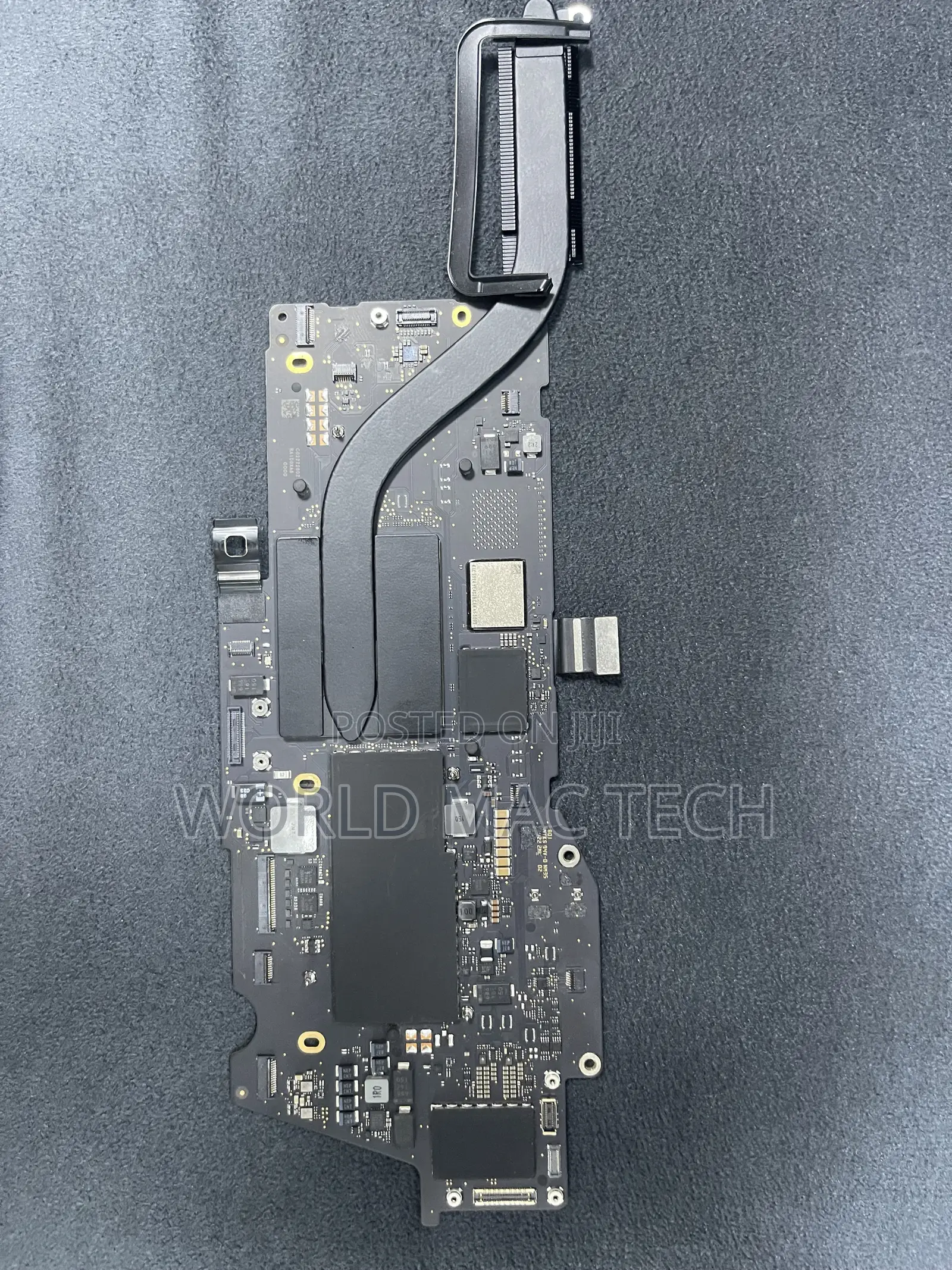 Laptop Apple MacBook 1GB HDD+SSD 6T