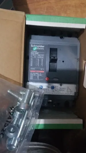 250amps 3pole McCb Breaker Chint