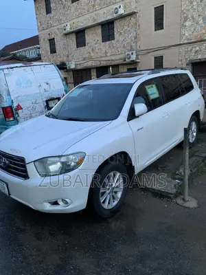 Toyota Highlander Sport 2010 White
