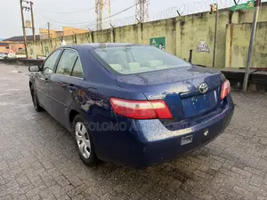 Toyota Camry LE 4dr Sedan (2.4L 4cyl 5A) 2007 Blue