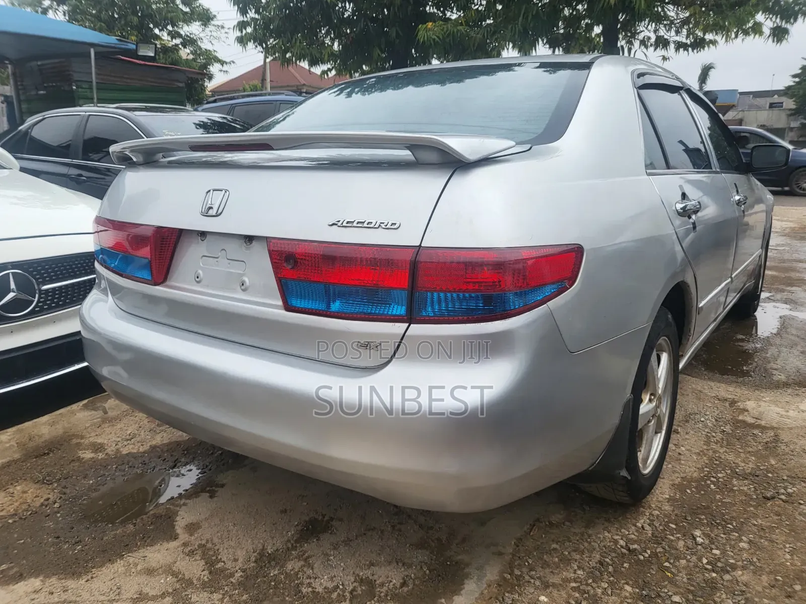 Honda Accord 2004 Silver