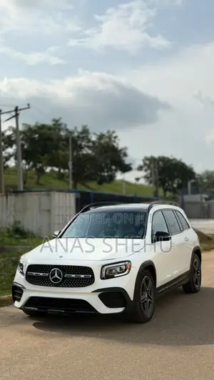 Mercedes-Benz GLB-Class GLB 250 4MATIC 2023 White