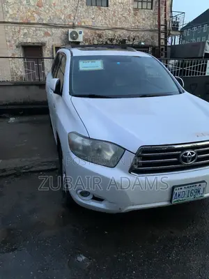 Toyota Highlander Sport 2010 White