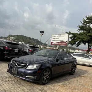 Mercedes-Benz C350 C350e Hybrid RWD 2016 Black