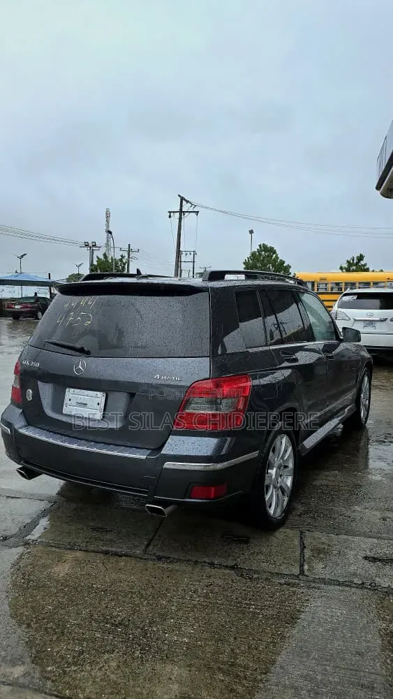 Mercedes-Benz GLK-Class 2011 Gray
