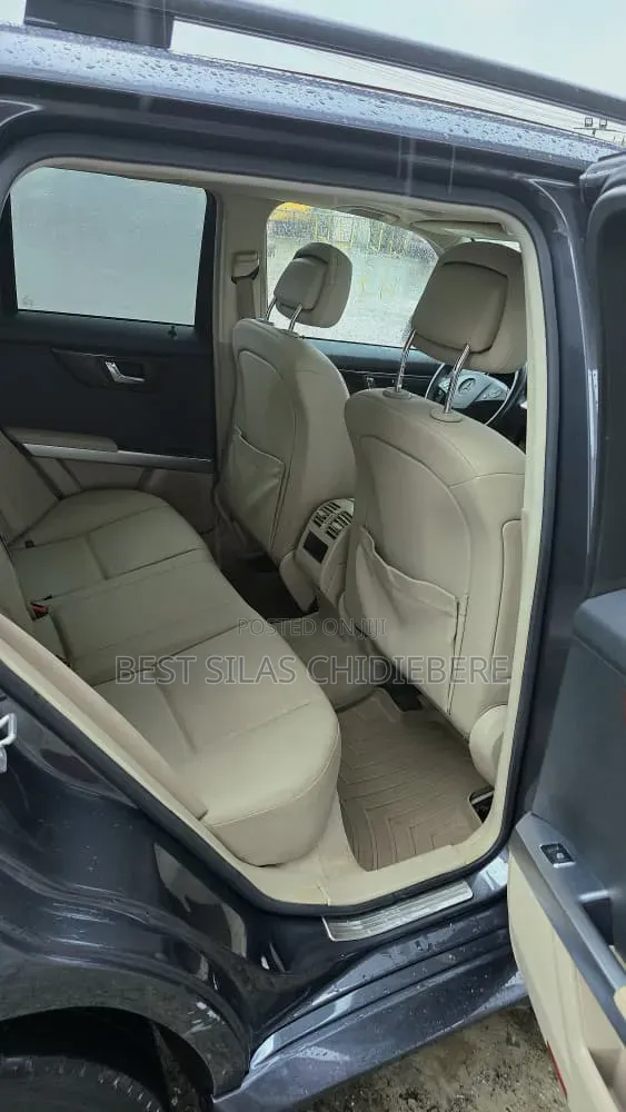 Mercedes-Benz GLK-Class 2011 Gray
