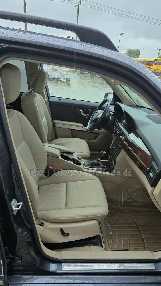Mercedes-Benz GLK-Class 2011 Gray