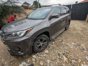 Toyota Highlander 2016 Brown