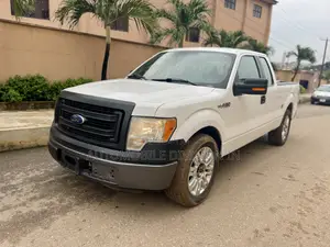 Ford F-150 XLT 2dr Regular Cab 4WD 6.5 ft. SB (3.7L 6cyl 6A) 2014 White