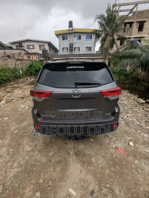 Toyota Highlander 2016 Brown