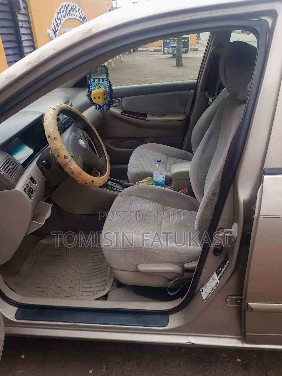Toyota Corolla CE 2005 Gold