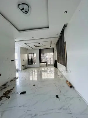 5bdrm Duplex in Lekki Phase 1 for rent
