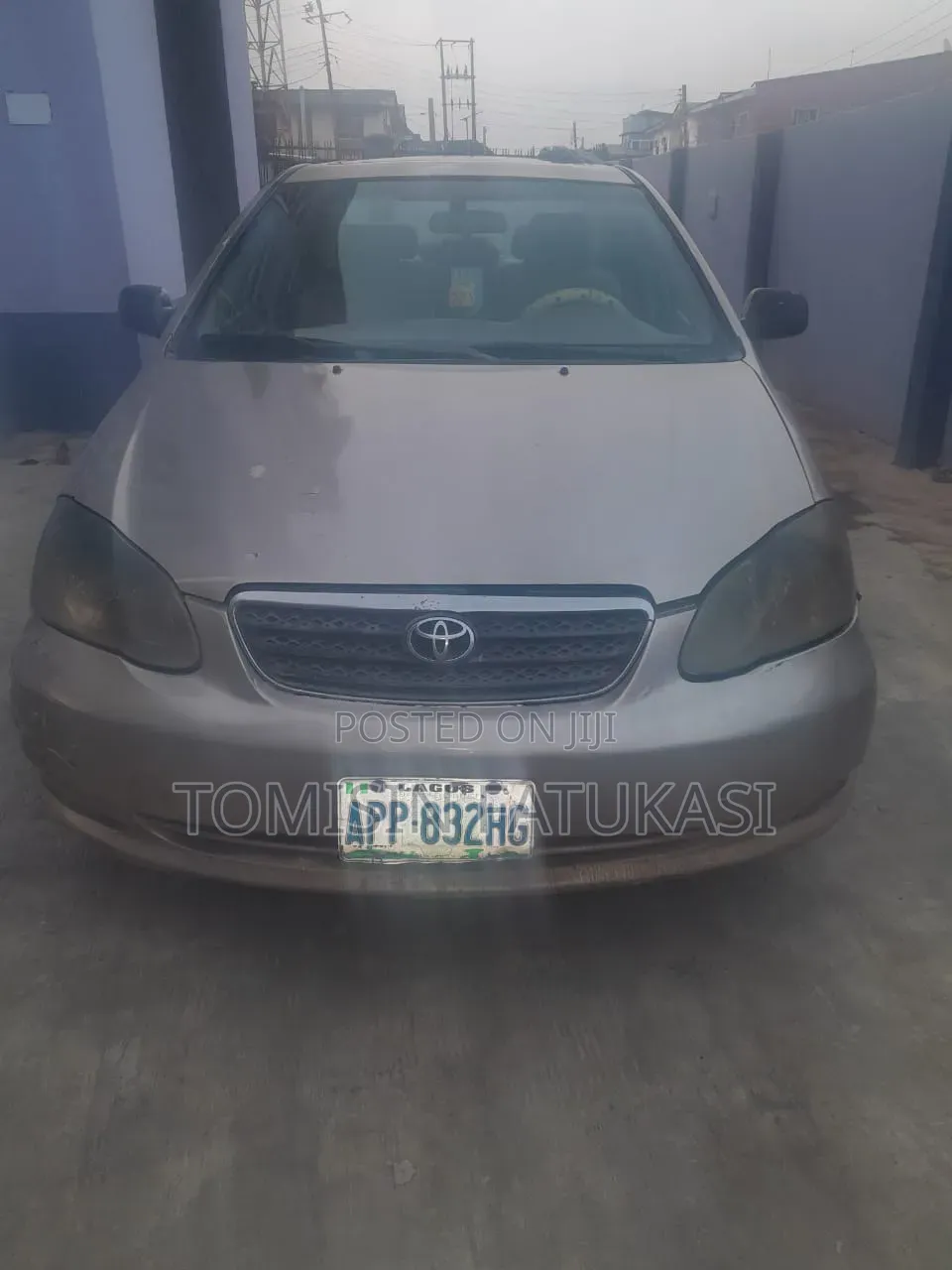 Toyota Corolla CE 2005 Gold