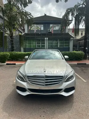 Mercedes-Benz C300 2015 Silver