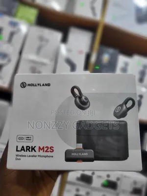 Hollyland Lark M2S Wireless Lavalier Microphone System.