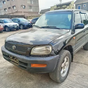 Toyota RAV4 Automatic 2000 Black