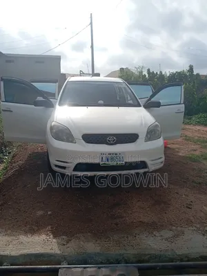 Toyota Matrix Standard AWD (1.8L 4cyl 4A) 2003 White