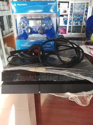 Play Station 4