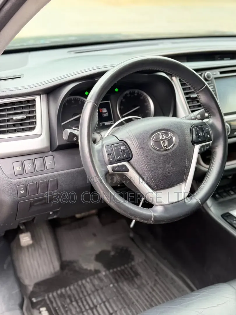 Toyota Highlander 2017 Black