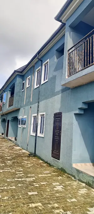 6bdrm Block of Flats in Off Sars Road, for sale