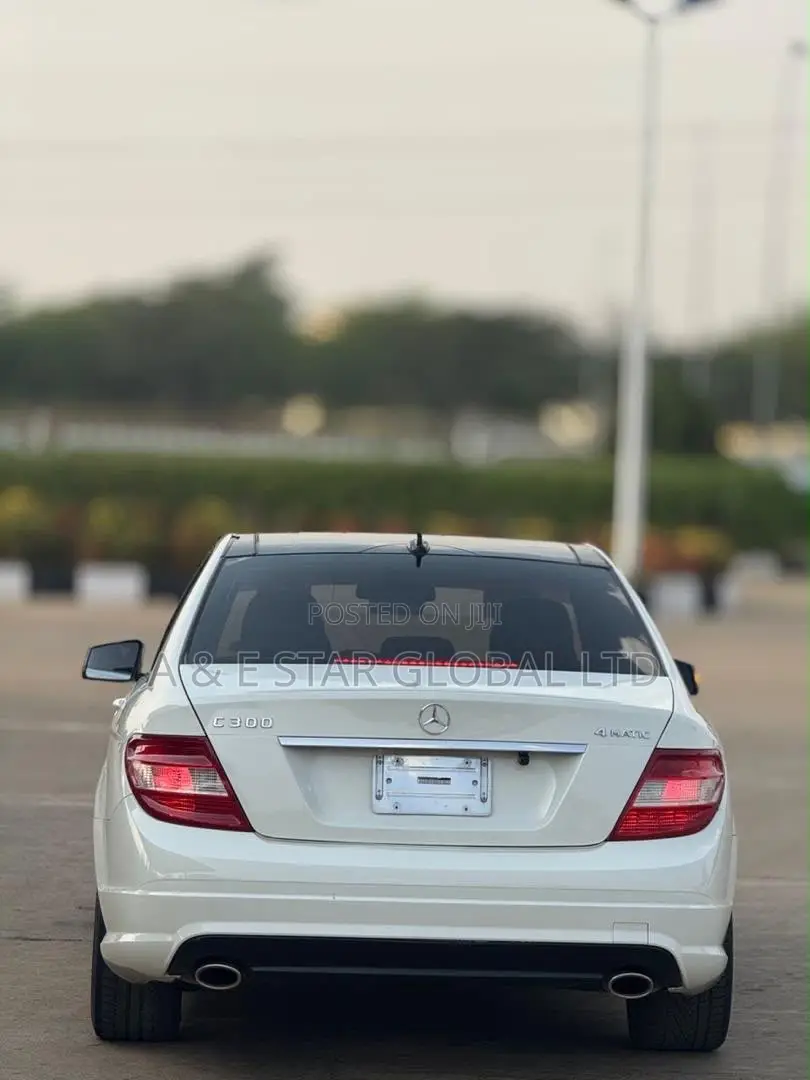 Mercedes-Benz C300 2009 White