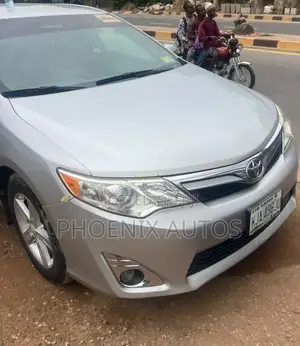Toyota Camry LE 4dr Sedan (2.5L 4cyl 6A) 2012 Silver