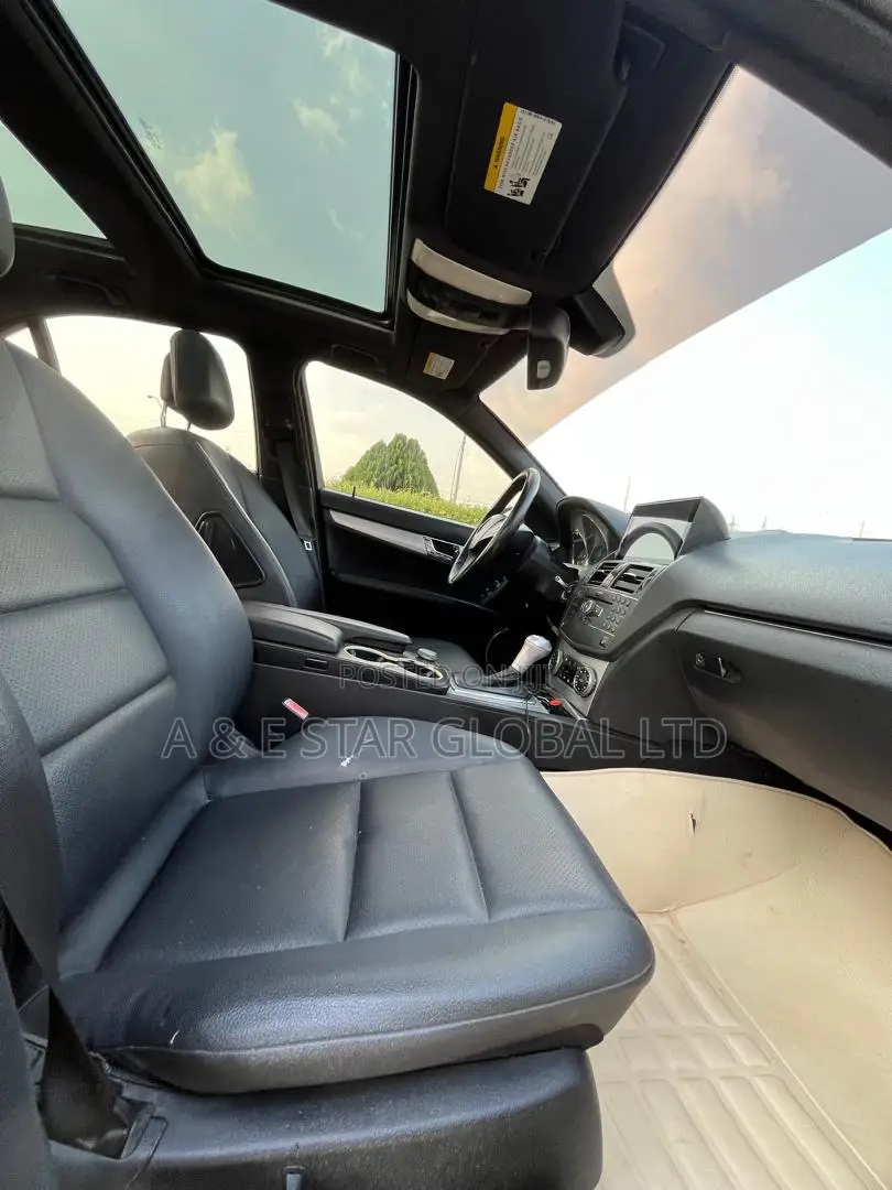 Mercedes-Benz C300 2009 White
