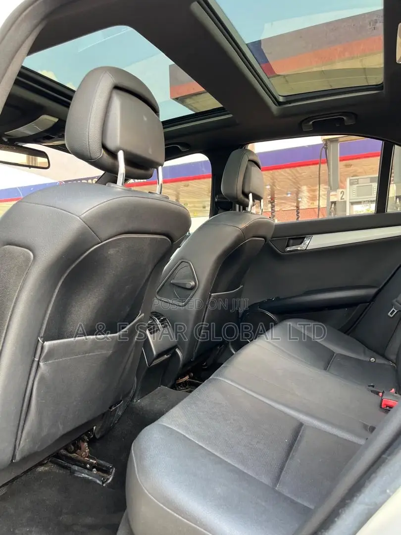 Mercedes-Benz C300 2009 White