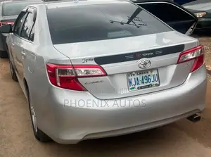 Toyota Camry LE 4dr Sedan (2.5L 4cyl 6A) 2012 Silver