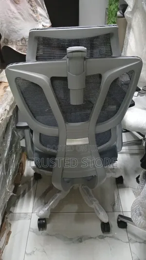 Super Executive Swivel Office Chair