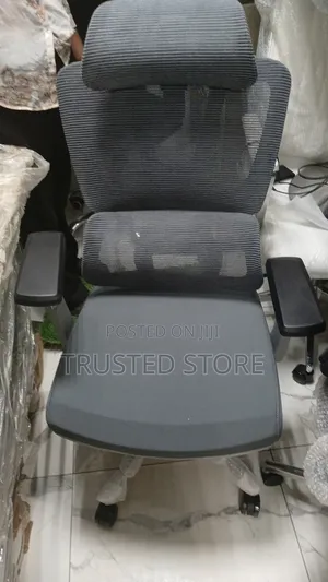 Super Executive Swivel Office Chair