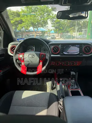 Toyota Tacoma 2018 White