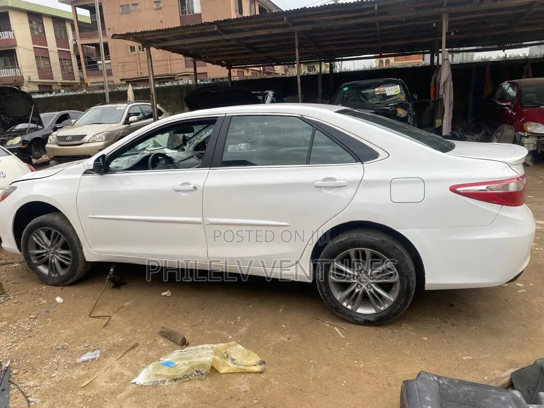 Toyota Camry 2014 White