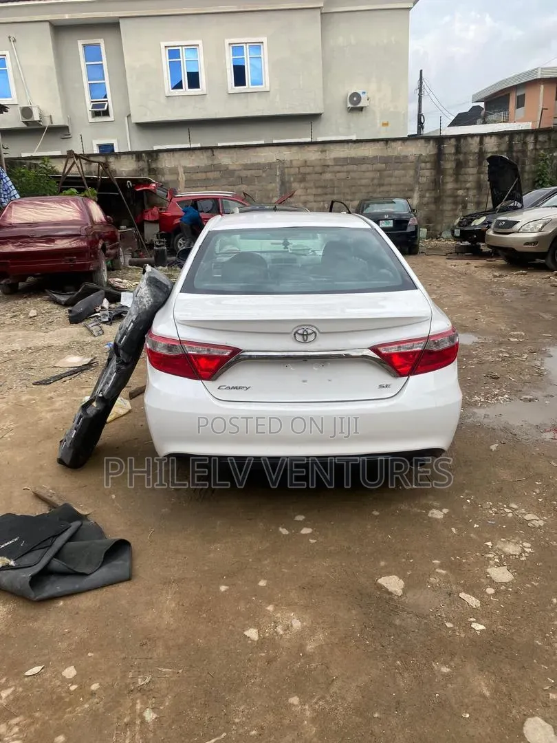 Toyota Camry 2014 White