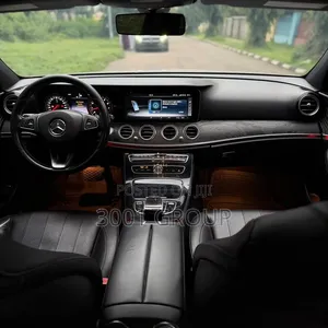 Mercedes-Benz E300 2017 Silver