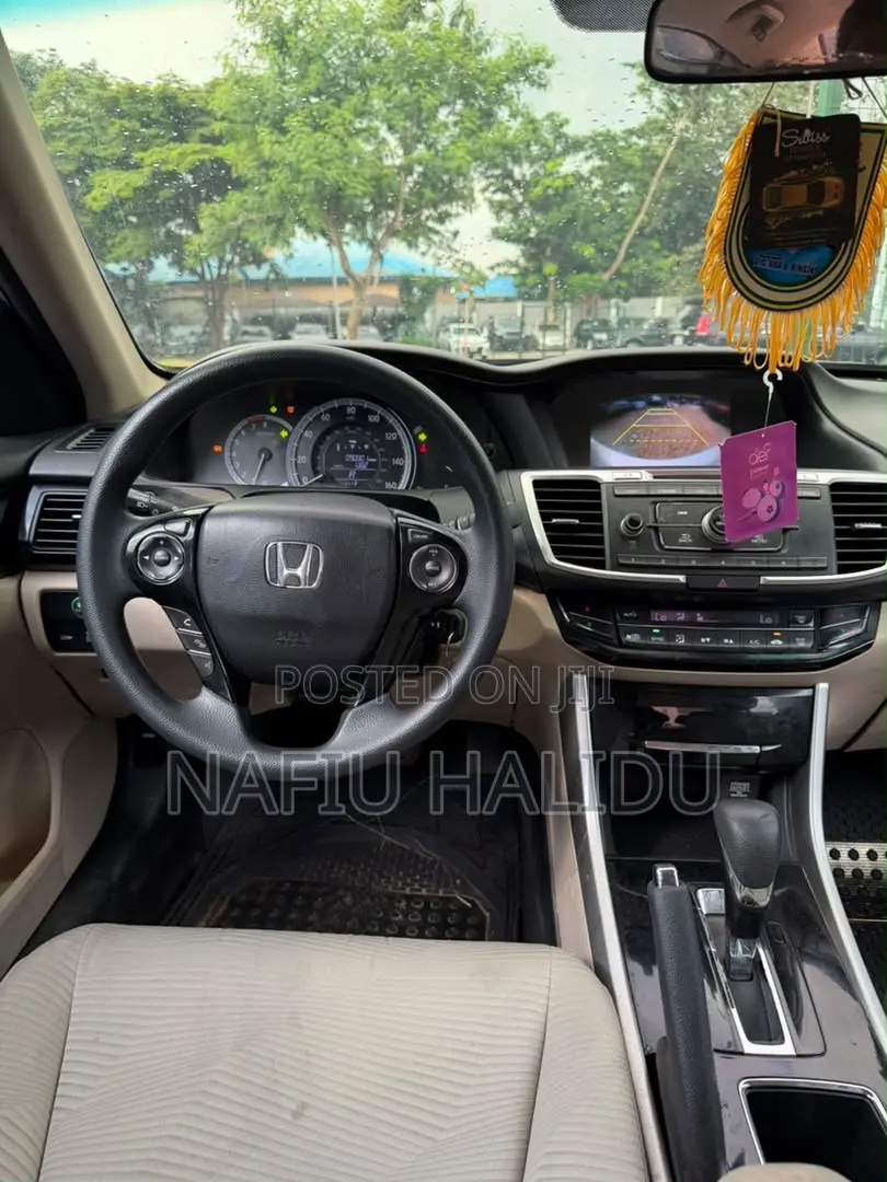 Honda Accord 2016 Gold