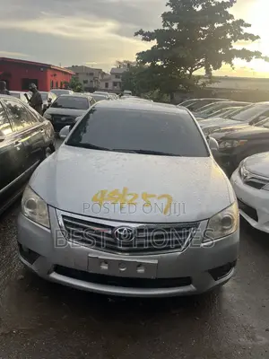 Toyota Camry 2010 Silver