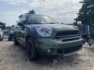 Mini Cooper 2016 Green