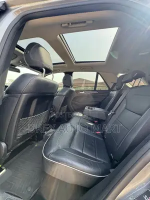 Mercedes-Benz M Class ML350 4dr SUV (3.5L 6cyl 7A) 2014 Green