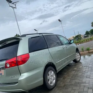 Toyota Sienna 2007 Pearl