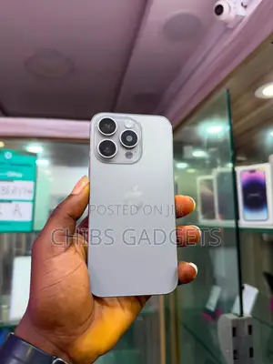 Apple iPhone 15 Pro 128 GB White