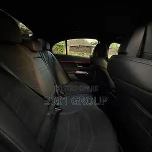 Mercedes-Benz E200 2025 Black
