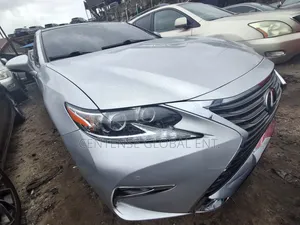 Lexus ES 2016 Silver